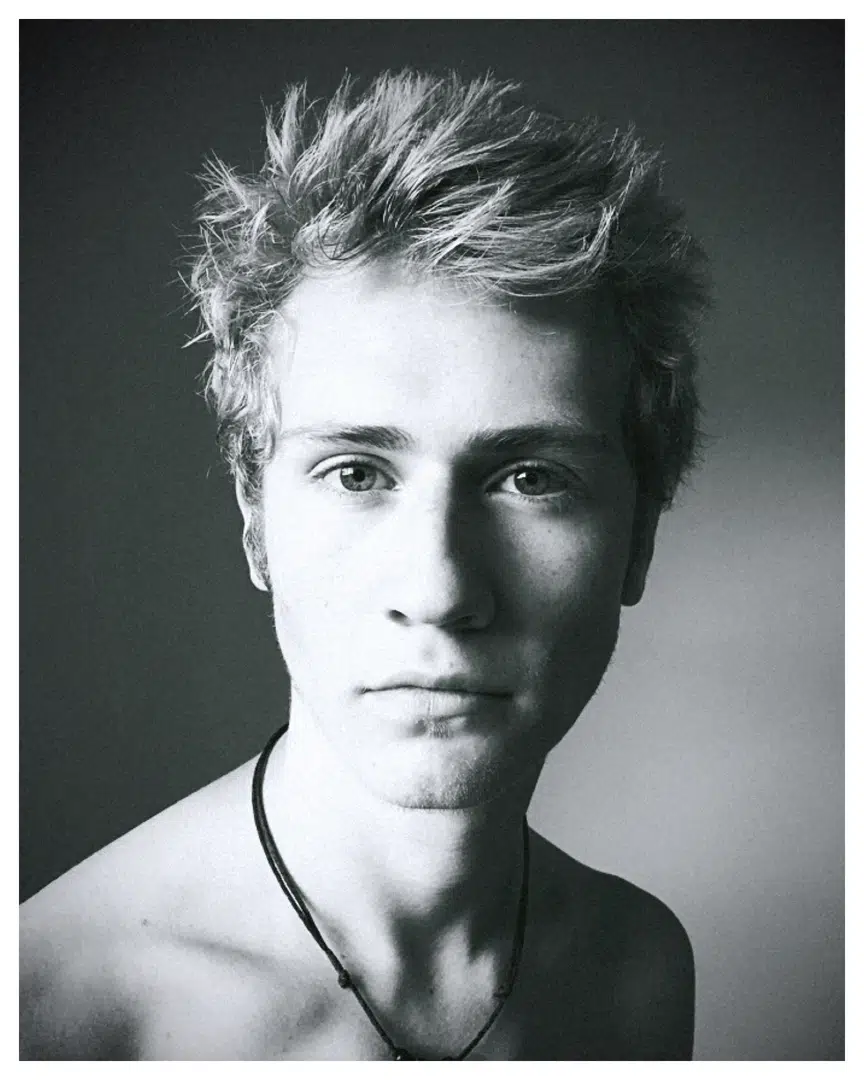 Seanan Michael Ellis