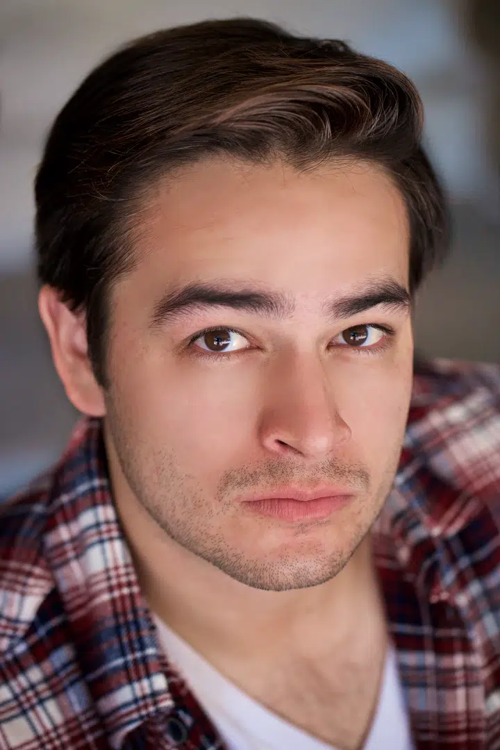 Taurean Cavins-Flores