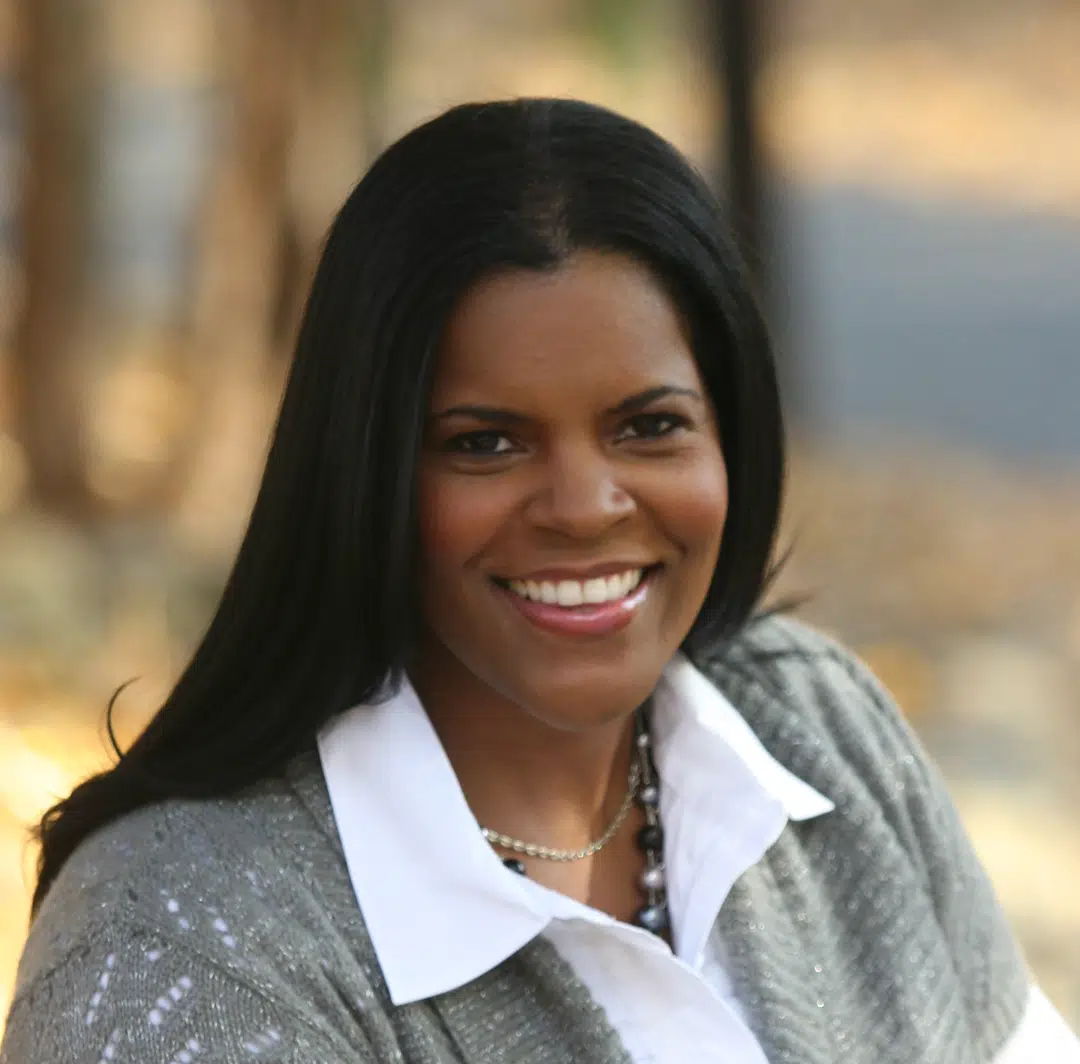 Lynnette Khalfani Cox